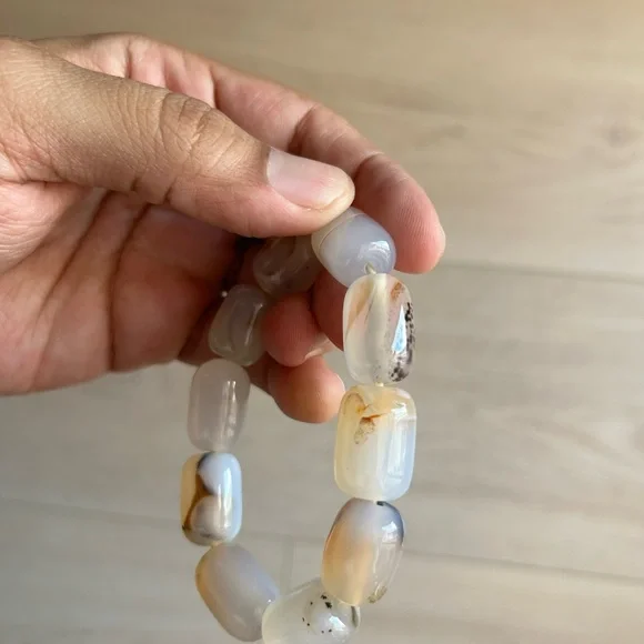 Handmade Natural Chunky Agate Bracelet, 6” - Picture 4 of 8